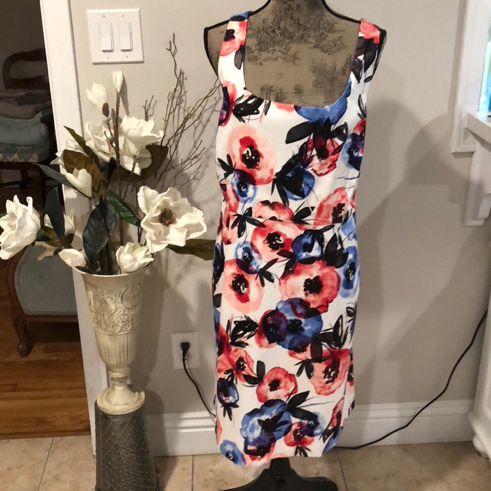 White Dress with flowers, perfect for Spring!